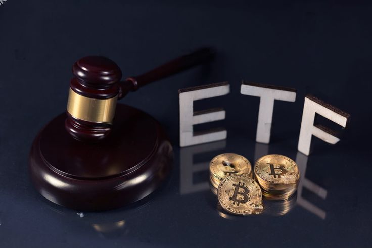 Bitcoin ETFs Surge to New Highs Amid Crypto Frenzy